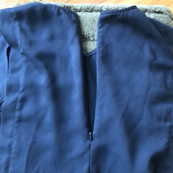 Versatile Forever 21 sleeveless black blouse - Picture 4 of 5